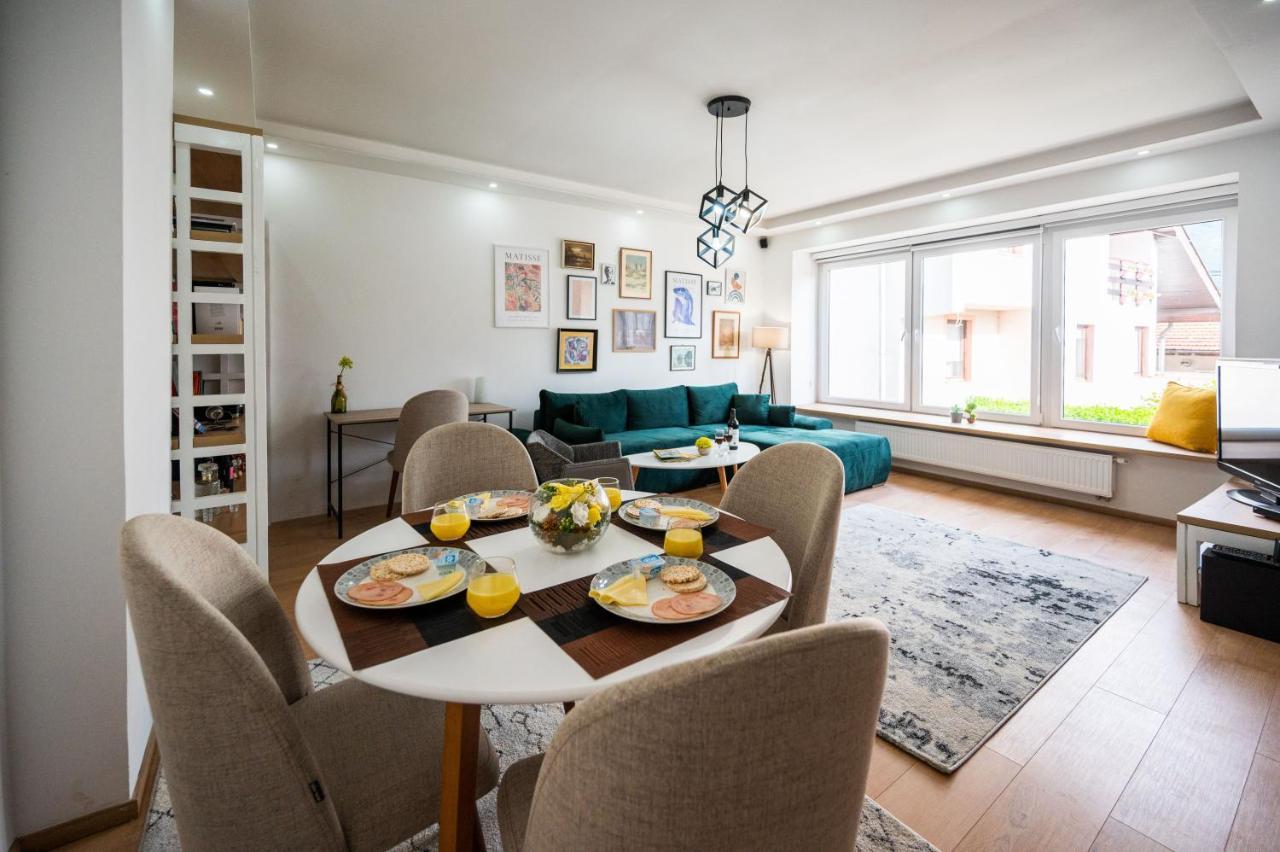Spacious And Bright 2Bdr Apartment In The Old Town Sarajevo Exterior photo