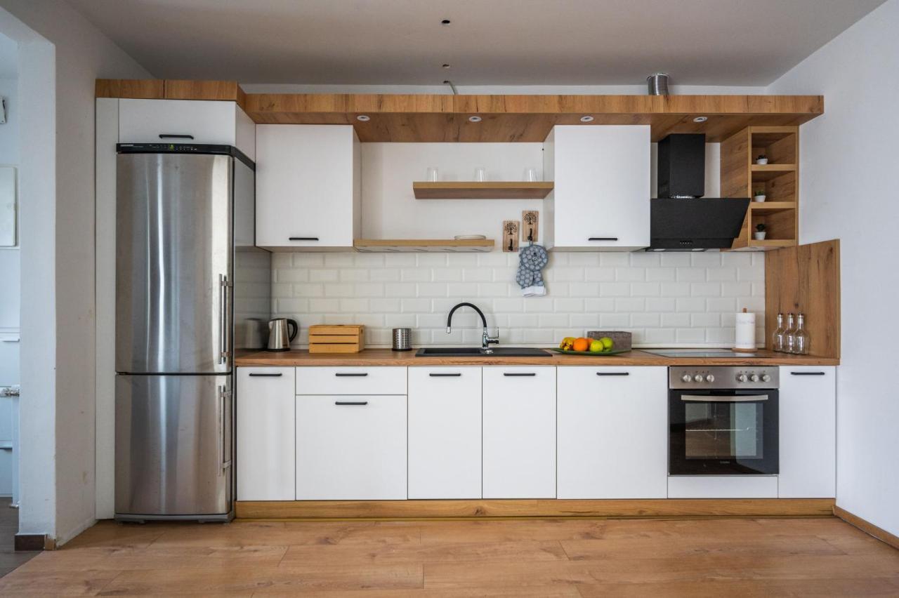Spacious And Bright 2Bdr Apartment In The Old Town Sarajevo Exterior photo