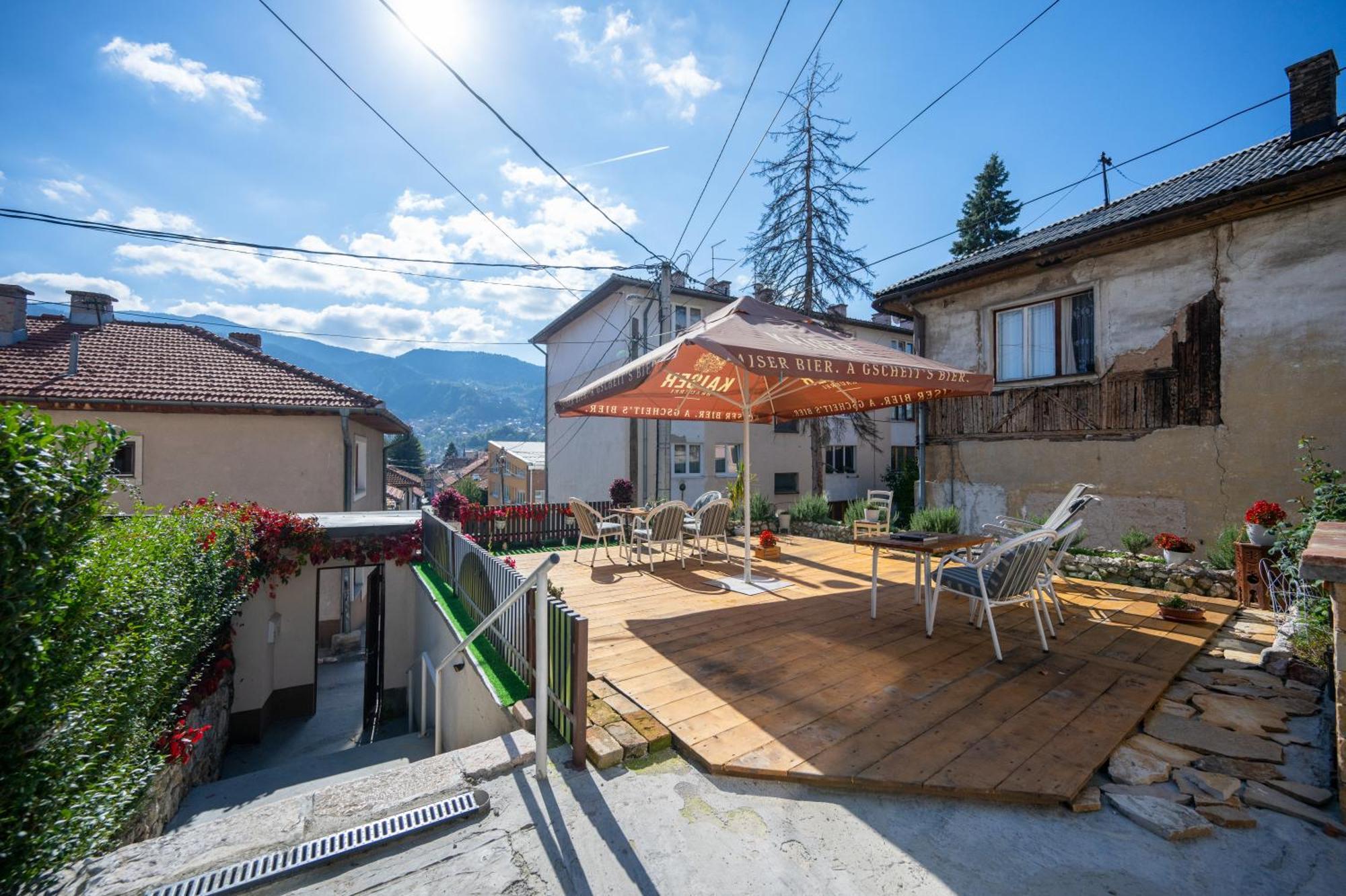 Spacious And Bright 2Bdr Apartment In The Old Town Sarajevo Exterior photo